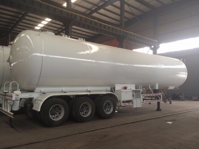 China New 60m3 25ton 3axles Liquid Gas Tranportation Trailer 