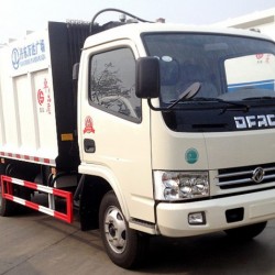 Hotsales Good Price 4on Waste Compactors Garbage Truck