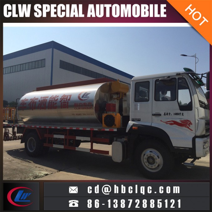 Xinhuanghe 9mt 10mt Bitumen Tanker Truck Intelligent Asphalt Spreader 