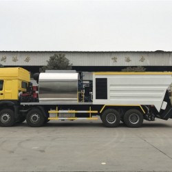 Sinotruck HOWO Asphalt Pavement Distributor Truck