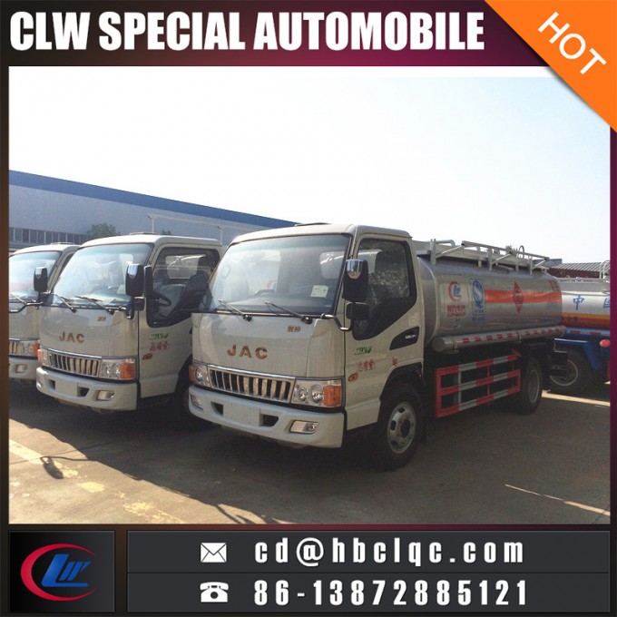 China Manufacture Light JAC 5m3 4t Oil Truck Tank Fuel Truck Images 1