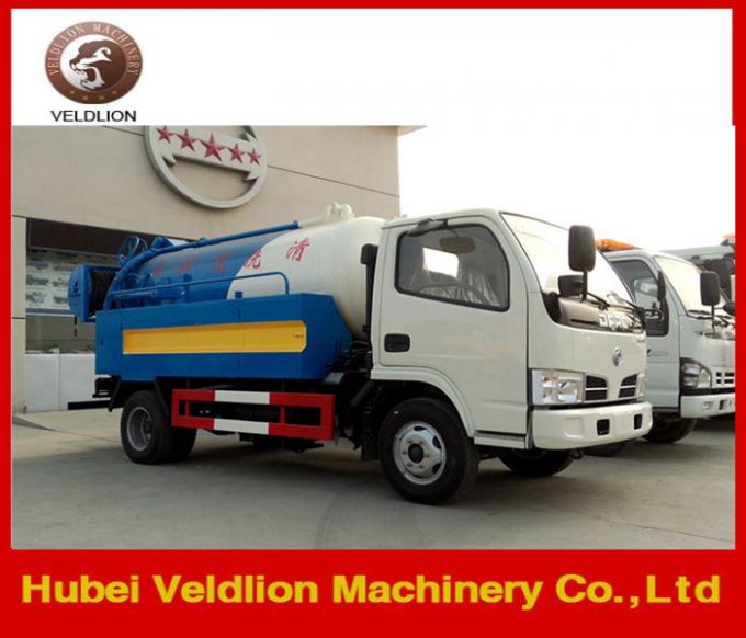 Dongfeng 2000L Sewage Suction Truck with 1000L Water Cleaning Tanker 