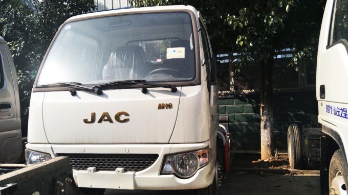 Small Gasoline Hook Lift Garbage Truck with JAC Chassis 