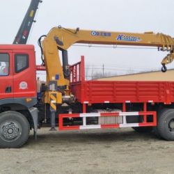 Dongfeng 6.3ton Boom Truck Crane