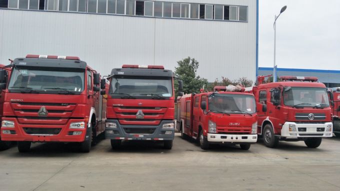 Dongfeng 4000L Water and 1000L Foam Fire Engine for Sale 