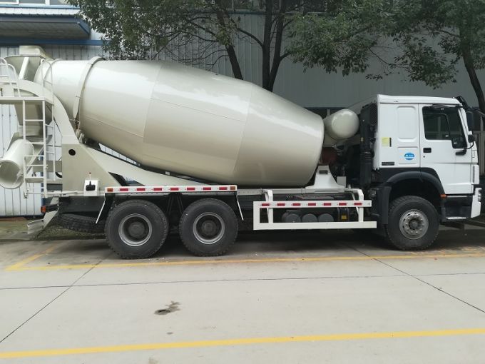 HOWO 12cbm-15cbm Concrete/Cement Mixers for Sale 