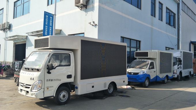Isuzu 4X2 Mobile Advertising Vehicle 190 HP Outdoor LED Display Truck Mobile Billboard Truck 