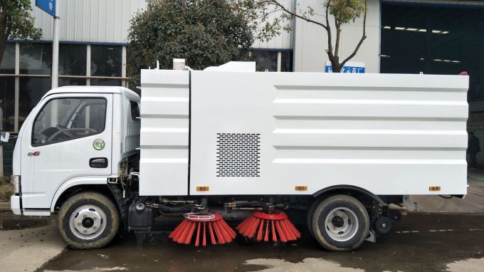 1500L Water 5000L Dust Vacuum Sweeper Truck for Sale 