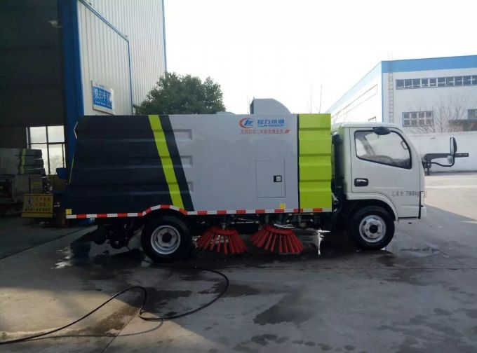 Road Washing Clean Vehicle Water Tanker Sweeping Truck Street Cleaning Truck 