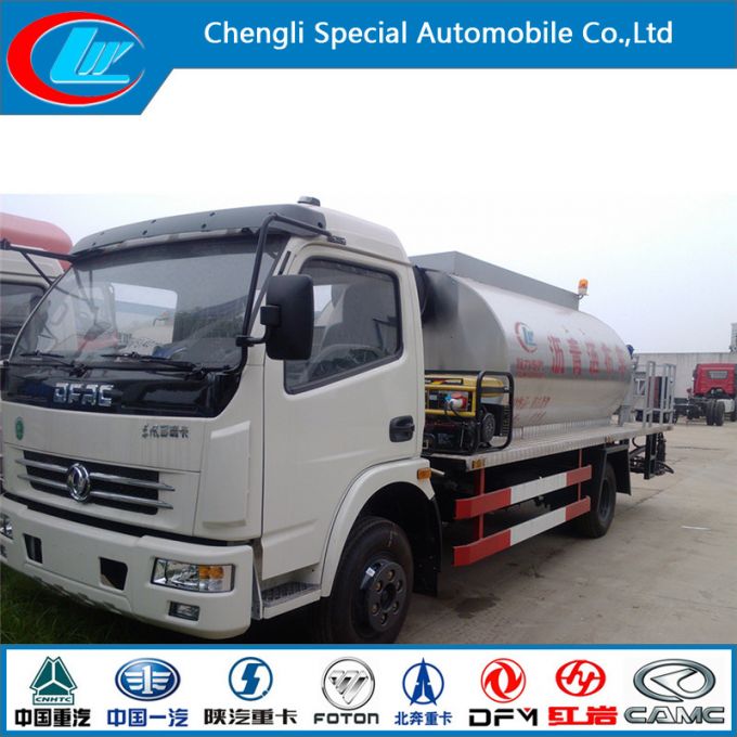 Dongfeng 4X2 Samll Asphalt Sprayer Asphalt Tank Truck 