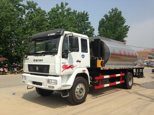 High Quality 10 Ton Asphalt Truck 