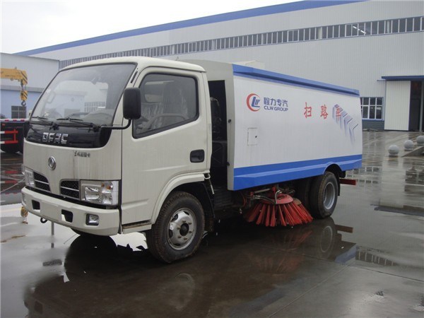 Hot Sale 3 Tons China Dongfeng Dust Sweeper Images 1