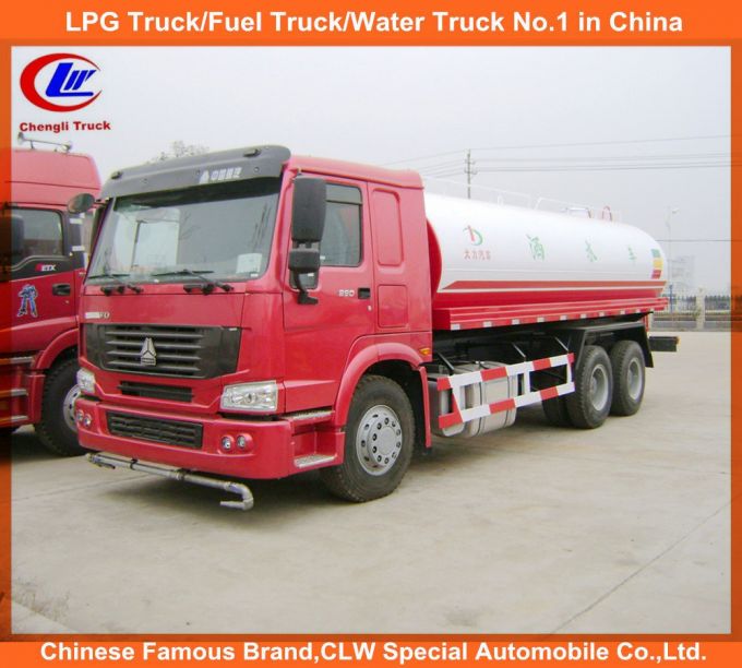 Sinotruk HOWO 6X4 Small Water Sprinkler Tank Truck Images 1