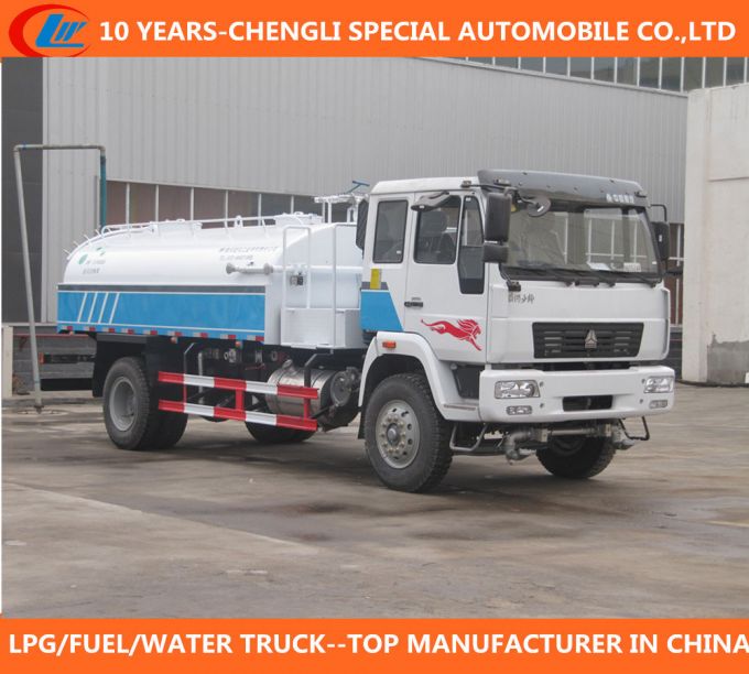 Sinotruk HOWO 4*2 140HP 8000 Liters Sprinkler Water Truck 