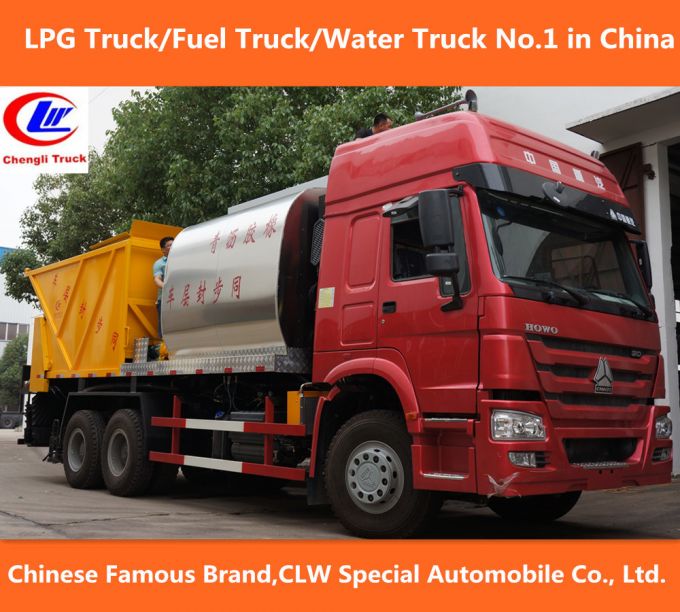 Heavy Duty Sinotruk HOWO 6*4 336HP Synchronous Chipsealer Images 1