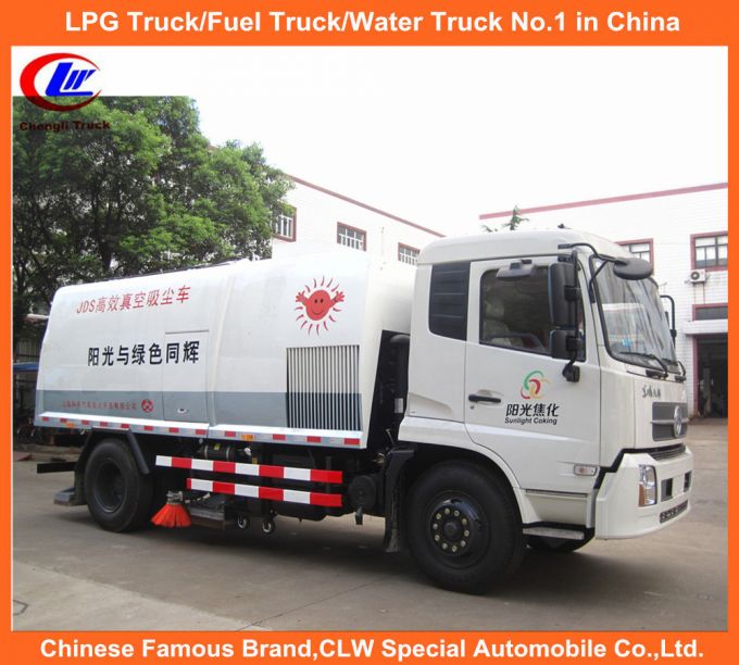 Truck Mounted Vacuum Sweeper in Garbage Litter Sweeper for Sale Images 1