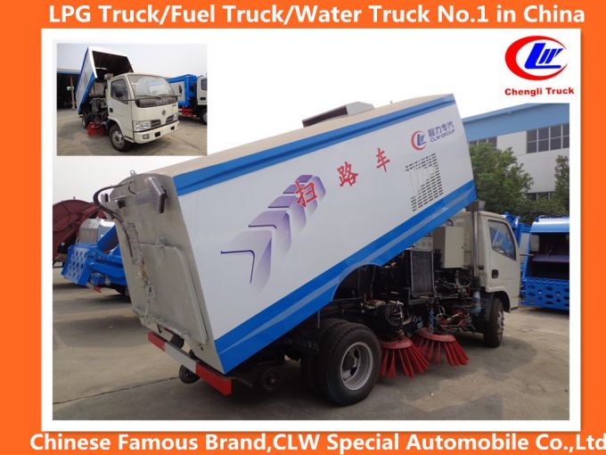 Dongfeng 4*2 95HP 4cbm Sweeper Truck Images 1
