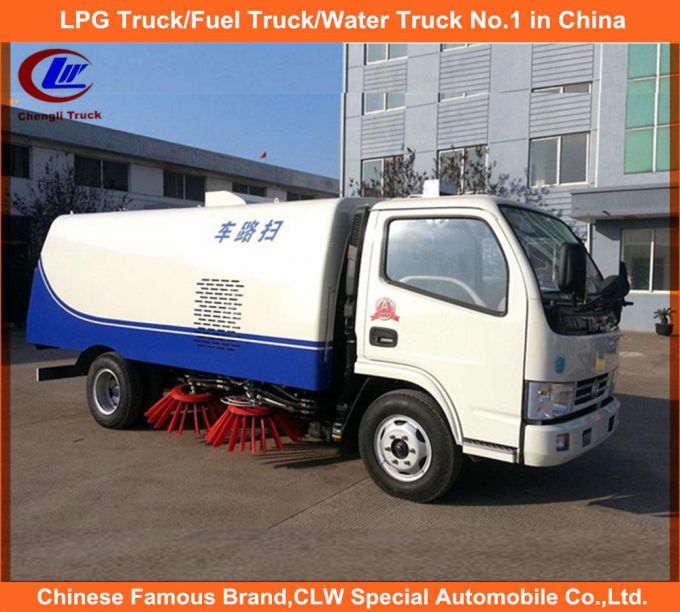 High Efficiency Small Compact Sweeper Truck in Vacuum Street Cleaner Images 1