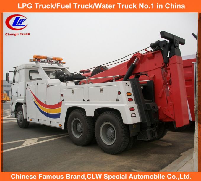 Heavy Duty 10 Wheel 351-450HP HOWO Road Towing Recovery Truck Images 1