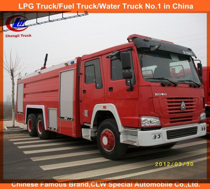 Sinotruk HOWO 6X4 266HP Water Foam Tank Fire Fighting Truck Images 1