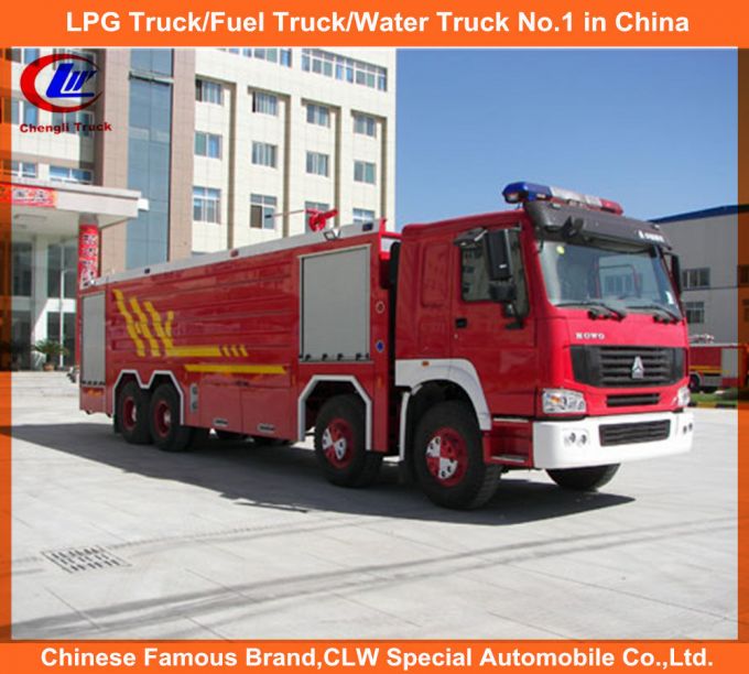 371HP Sinotruk HOWO 8*4 Fire Fighting Trucks Images 1
