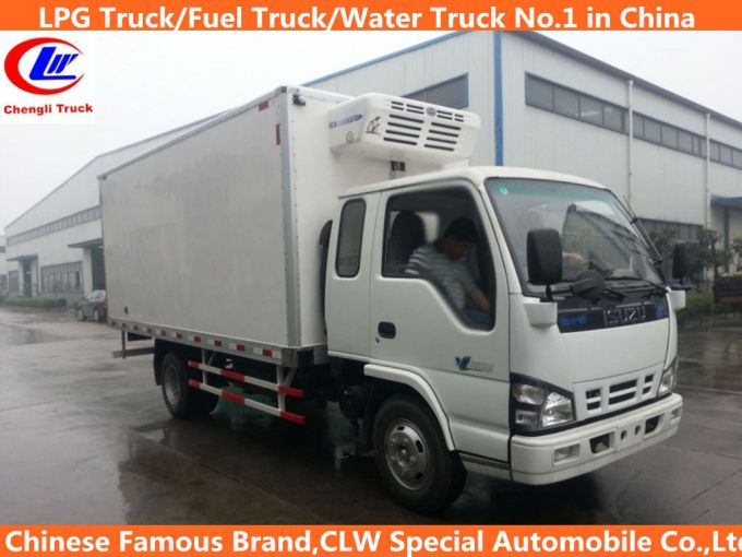 Japanese 4*2 120HP Refrigerated Truck Images 1