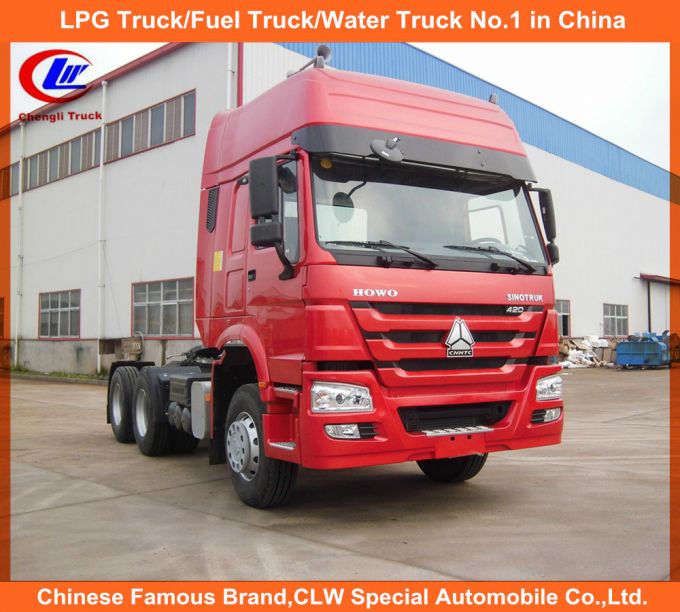 Sinotruk HOWO 6X4 420HP Tractor Truck Images 1
