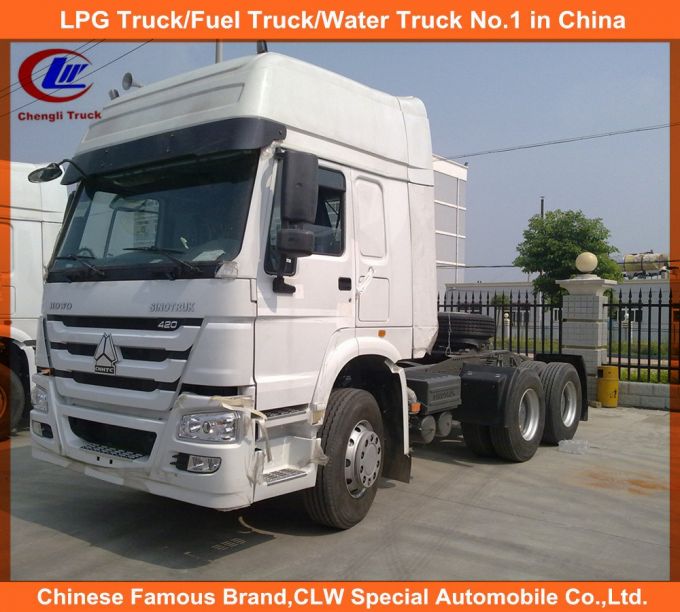 Heavy Duty 10 Wheel 420HP Sinotruk HOWO Tractor Truck Images 1