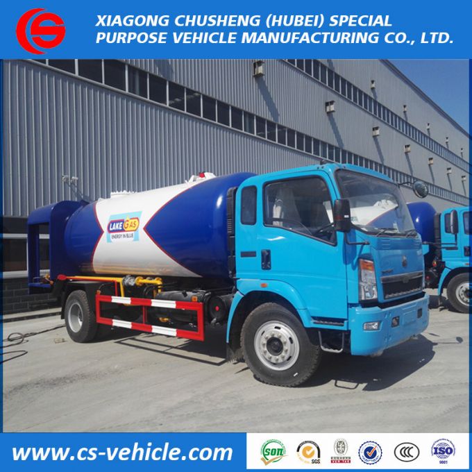 HOWO 4X2 10000liters LPG Filling Dispenser Truck 5tons LPG Bobtail for Sale 