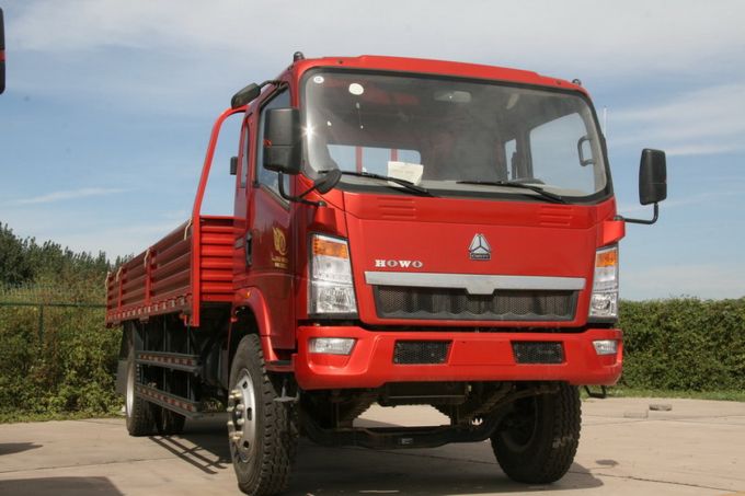 Sinotruk HOWO 4X2 Cargo Truck Light Truck 