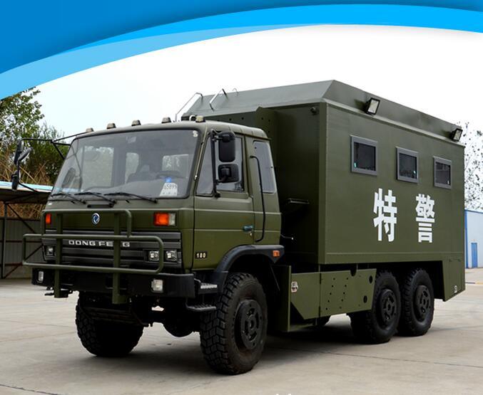 High Quality Dongfeng 6X4 Mobile Food Truck 