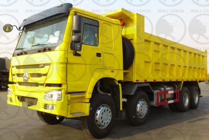 Sinotruk HOWO 8X4 371HP Hw76 24m3 Dump Truck 