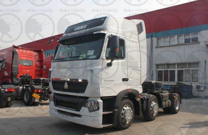 Sinotruk HOWO T7h 6X2 320HP Tractor Truck Images 1