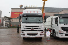Sinotruck- HOWO 340HP 6*4 Head Tractor for Construction Images 1