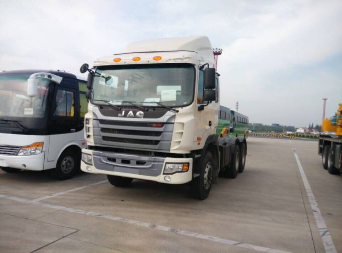 Famous Brand New JAC 6*4 380HP Head Tractor Images 1