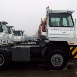 Sinotruk 4X2 LHD Terminal Prime Mover