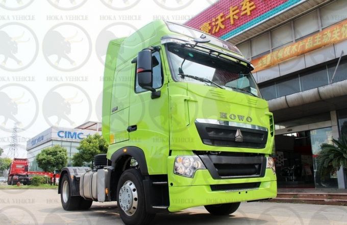 Sinotruk HOWO T7h 4X2 440HP Tractor Truck Images 1