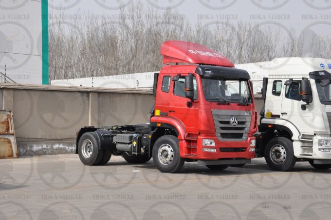Sinotruk Hohan 4X2 336HP Red Tractor Truck Images 1
