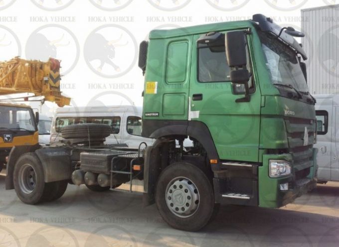 Sinotruk HOWO 4X2 336HP Hw76 Long Cabin Tractor Truck Images 1