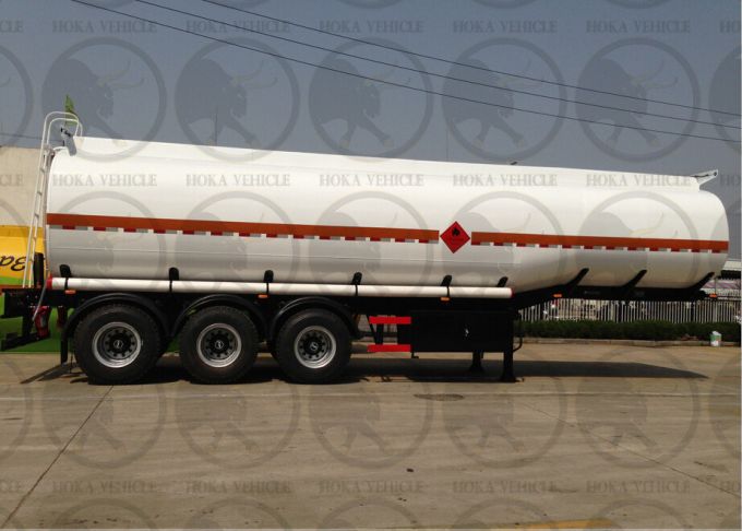 45, 000L Three-Axle Fuel Tanker Semi Trailer Images 1