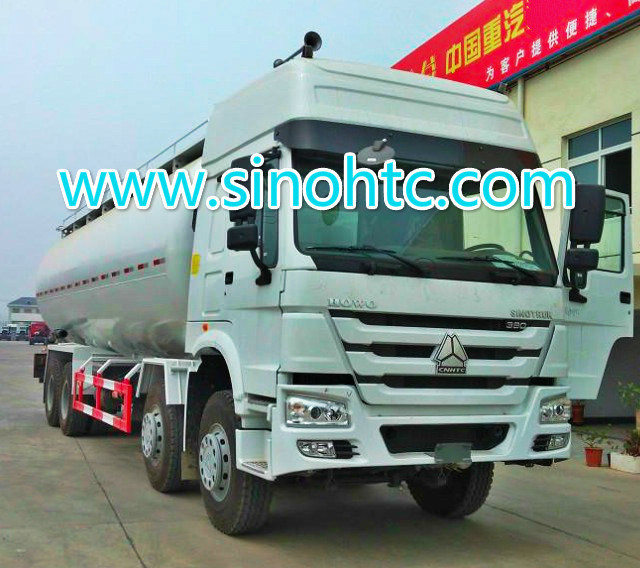 40cbm 8X4 HOWO Bulk Cement Truck 