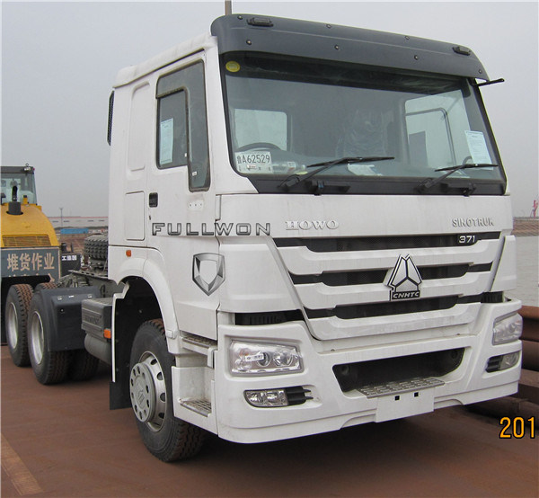HOWO 6X4 290HP/213kw Euro3 Tractor Truck 