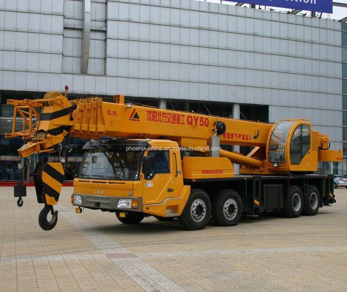 50tons Truck Mounted Crane with Full Hydraulic Control 