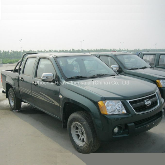 Low Price 2WD Isuzu Diesel Engine Pickup Truck with Euro3 