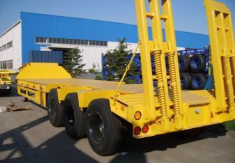 Sinotruk 3 Tri Axles 80ton Lowbed Semi Trailer 