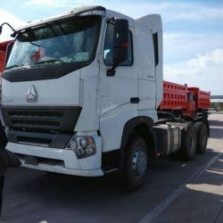 Sinotruk 50t Hauling Capacity Tractor Head with Full Equipment