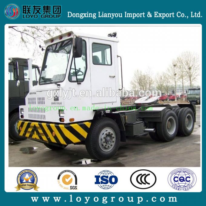 70ton Sinotruk Hova 4X2 Terminal Tractor Truck for Sale Images 1