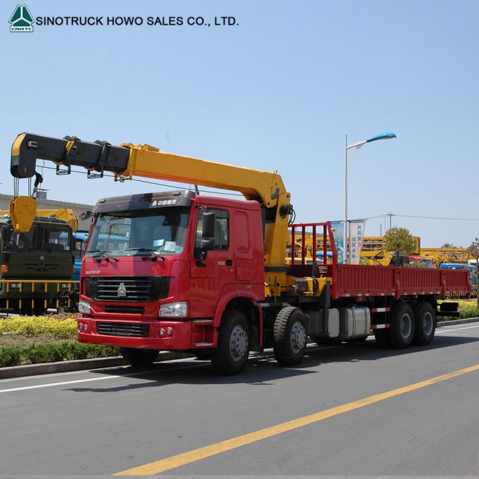 Sinotruk 371HP Cargo Truck with 5tons Truck-Mounted Crane 