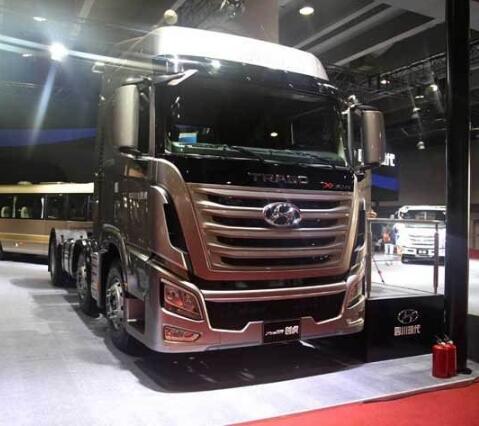 New Hyundai 6X2 Tractor Trailer 