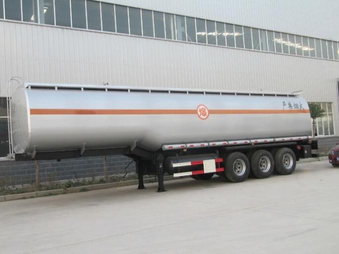 Aluminum Liquid Chemical Oil/Chemical Tanker Semi Trailer Images 1
